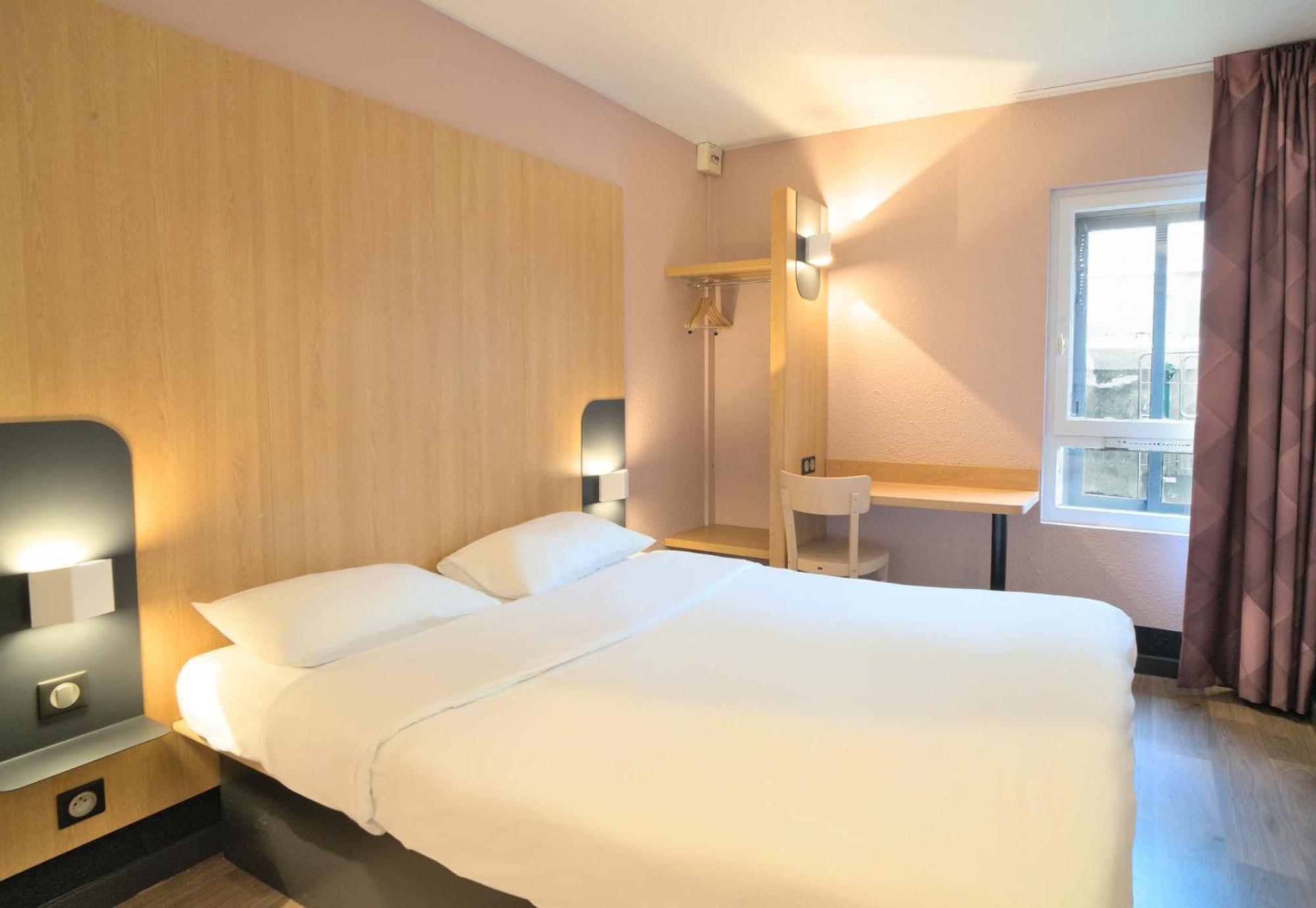 B&B Hotel Dreux Centre Exterior photo